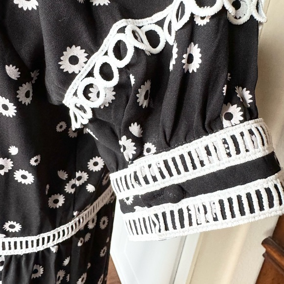 Love & Harmony Black White Maxi Dress Daisy Printed Maxi Dress - Picture 5 of 14